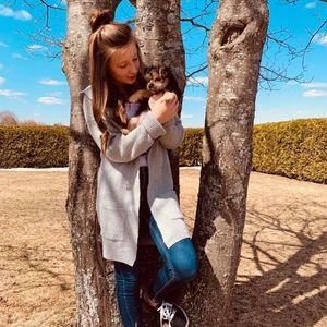 Meet your Posher, Marie-philip